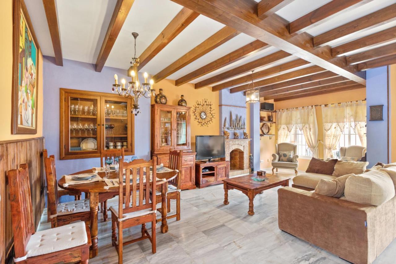 Villa Estilo Mediterranea Con Piscina, Jardin, Bbq Y Jacuzzi - Villa Bel Air Real Эстепона Экстерьер фото